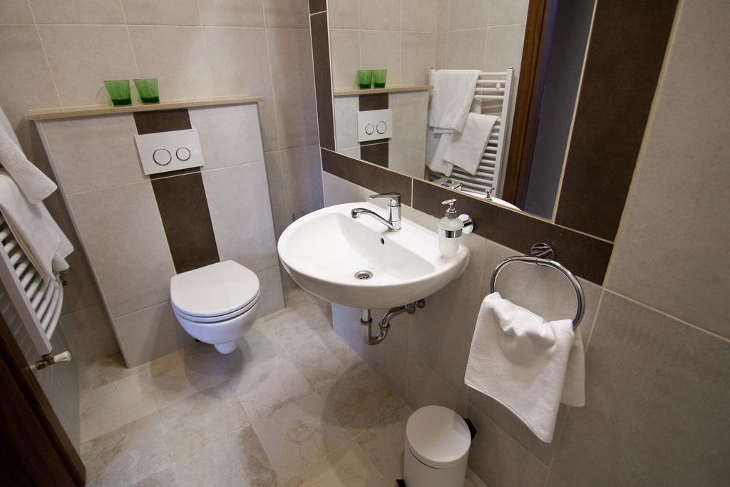 Sasone Rooms Будапеща Стая снимка