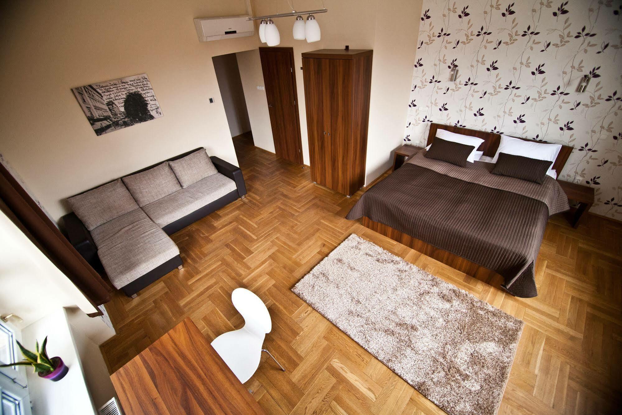 Sasone Rooms Будапеща Екстериор снимка